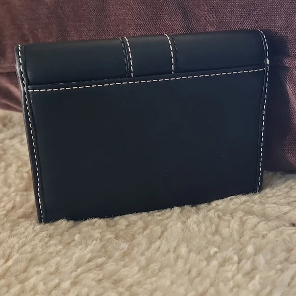 Coach Black Tri-fold Soft Leather Wallet 💜